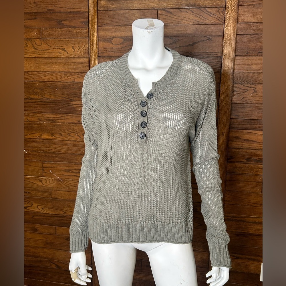 American Eagle extra small pullover cotton acrylic blend quarter button sweater